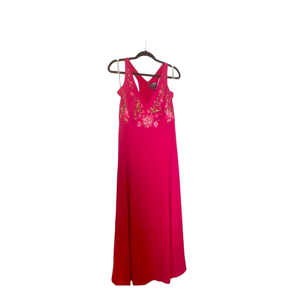 Marchesa NOTTE Hot Pink dress with beautiful flower embroidery